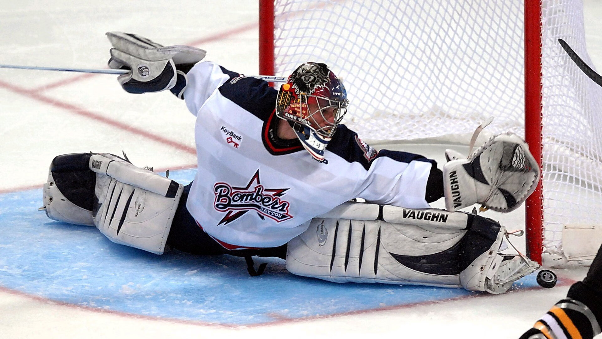 “安赫尔·巴尔博萨的防守与进攻兼备，成为美洲狮队的攻防兼具核心”